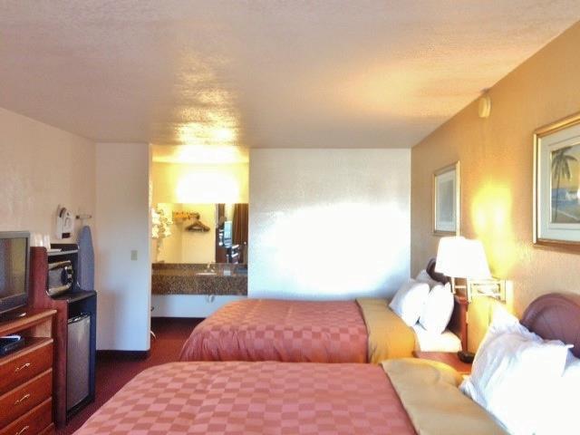 Travel Inn & Suite Springerville Room photo